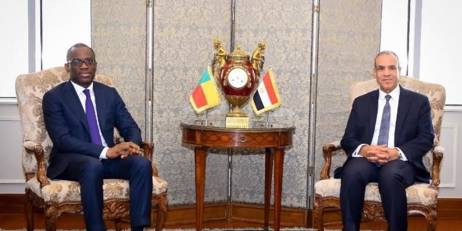 وزير الخارجية والهجرة يجرى مشاورات سياسية مع وزير خارجية بنين