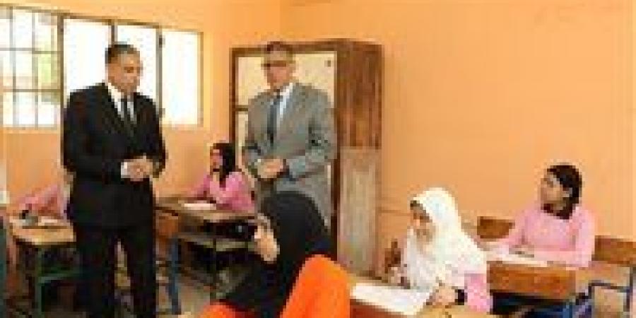 “أولياء أمور مصر” يرصد شكاوى طلاب الإعدادية من صعوبة العلوم بالقاهرة والجيزة