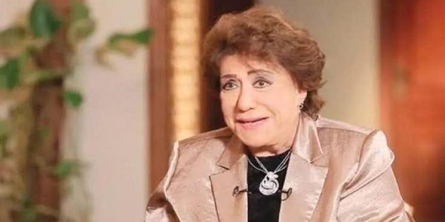 خالد النبوي ناعيا سميحة أيوب: تعلمت منك على خشبة المسرح والحياة