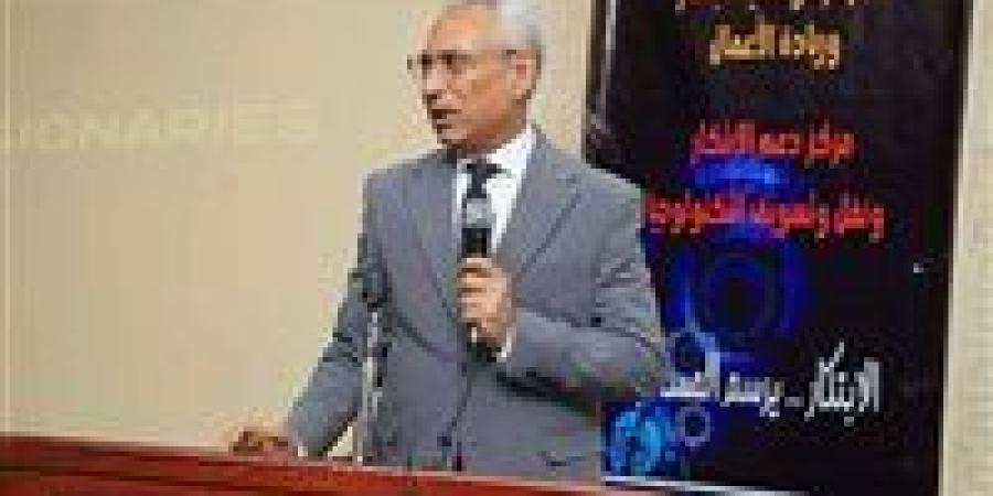 رئيس جامعة المنيا يتفقد امتحانات الطب البيطري بالمنيا الجديدة لضمان بيئة تعليمية