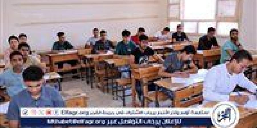 94 الف طالب وطالبة..يؤدون مادتي الجبر والاحصاء والتربية الدينية بالشهادة الاعدادية بسوهاج