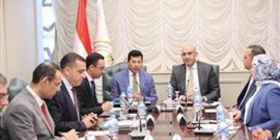 وزير التعليم مع وزير الشباب لإطلاق دوري المدارس على مستوى الجمهورية للكشف عن المواهب الرياضية