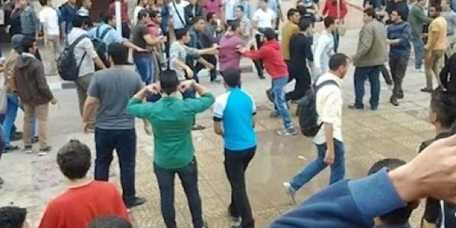 اقتحم اللجنة عشان يشوف حبيبته.. القبض على شاب شتم رئيس اللجنة وهرب بأكتوبر