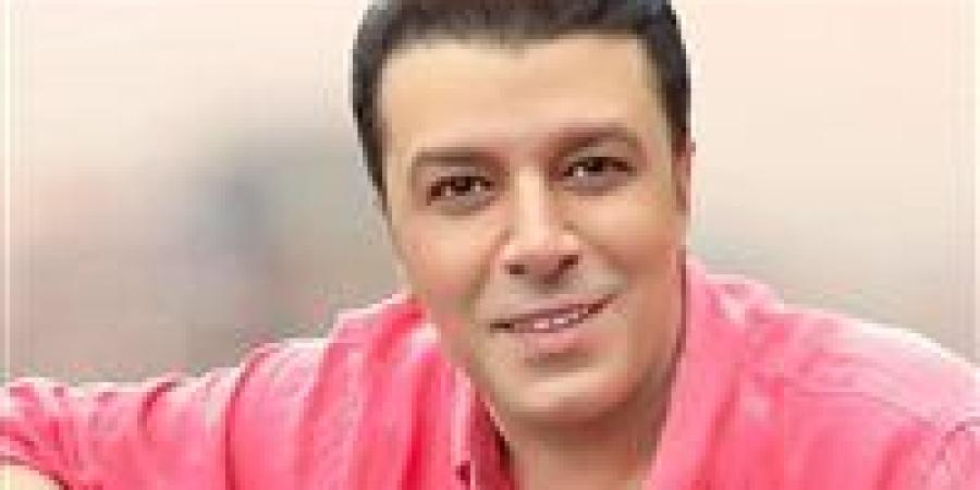 مصطفى كامل يطرح ثالث أغاني ألبومه الجديد حب مين
