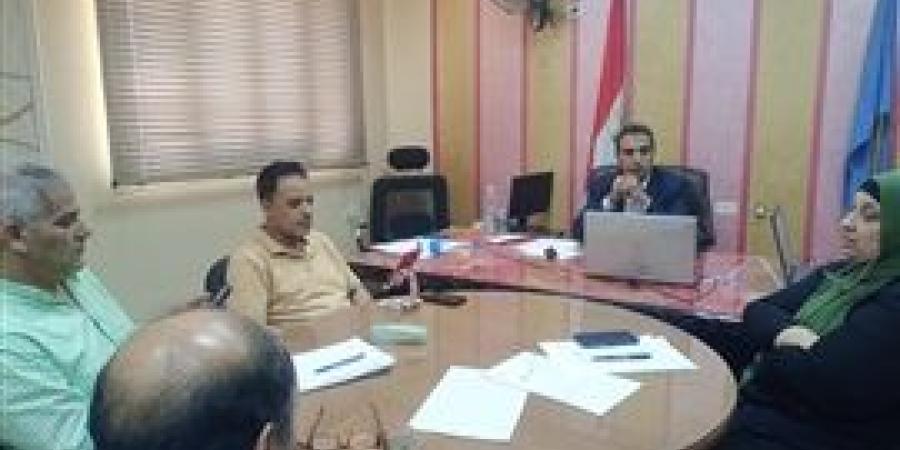 وكيل تعليم كفر الشيخ يتابع امتحانات الشهادة الاعدادية من غرفة العمليات