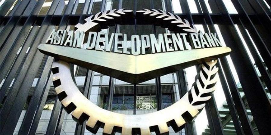 بنك التنمية الآسيوي يقر برنامجا بقيمة 800 مليون دولار لتعزيز المالية العامة في باكستان