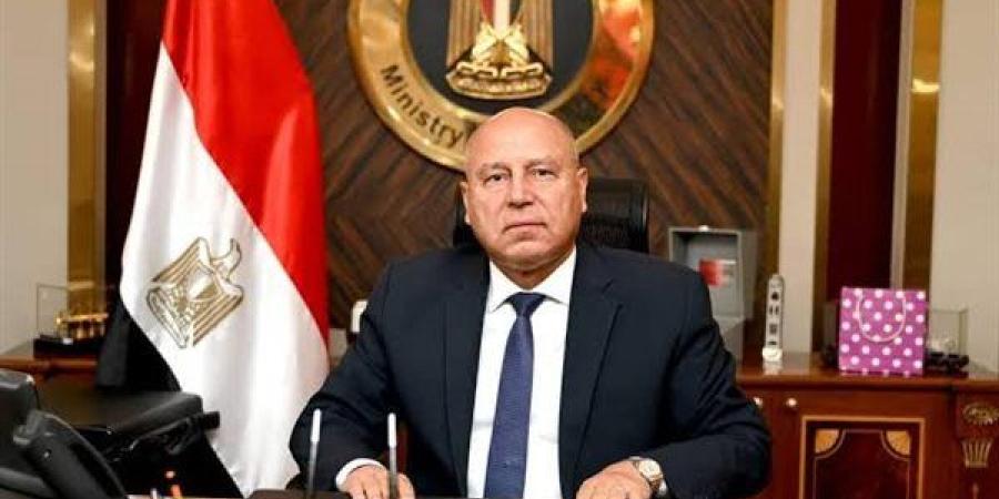 وزير النقل: مصر لن تستورد أي أتوبيسات كهربائية من الخارج