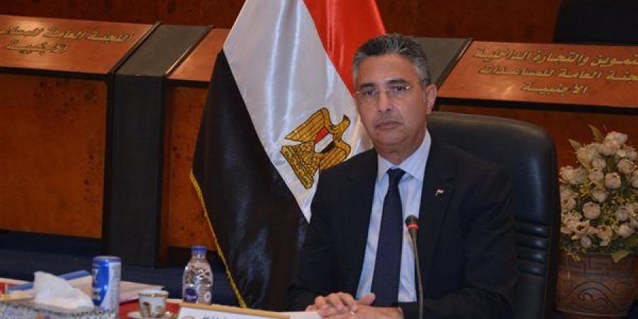 عاجل.. قبل عيد الأضحي.. وزير التموين يتفقد شركات الجملة ومكاتب خدمة المواطنين بالدقهلية