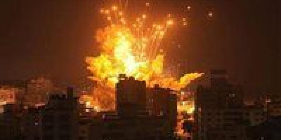 استشهاد 10 فلسطينيين في قصف الاحتلال الإسرائيلي غزة وخان يونس
