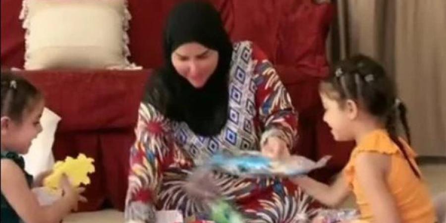شيماء سعيد تظهر مجددًا مع ابنتيها بعد اتهام إسماعيل الليثي بـ"الخطف والاعتداء"