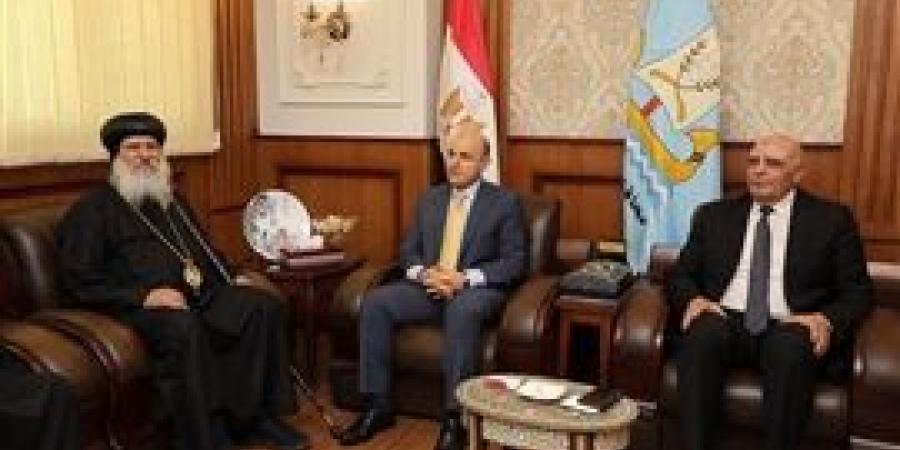 محافظ كفر الشيخ يستقبل وفد كنسي للتهنئة بعيد الأضحى المبارك