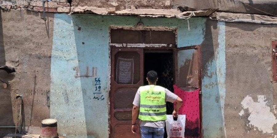 الانتهاء من توزيع لحوم 65 أضحية للأسر الأكثر احتياجًا في 60 قرية بالغربية
