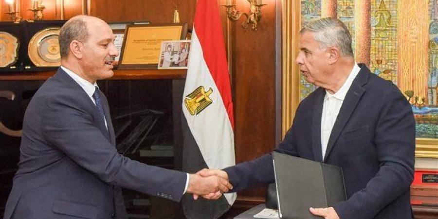 محافظ الإسكندرية يعتمد نتيجة الشهادة الإعدادية بنسبة نجاح 85.5 %
