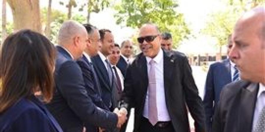 وزير العمل يُعلن عن 600 منحة مجانية لتدريب الشباب في مركز تدريب شركة الحفر المصرية