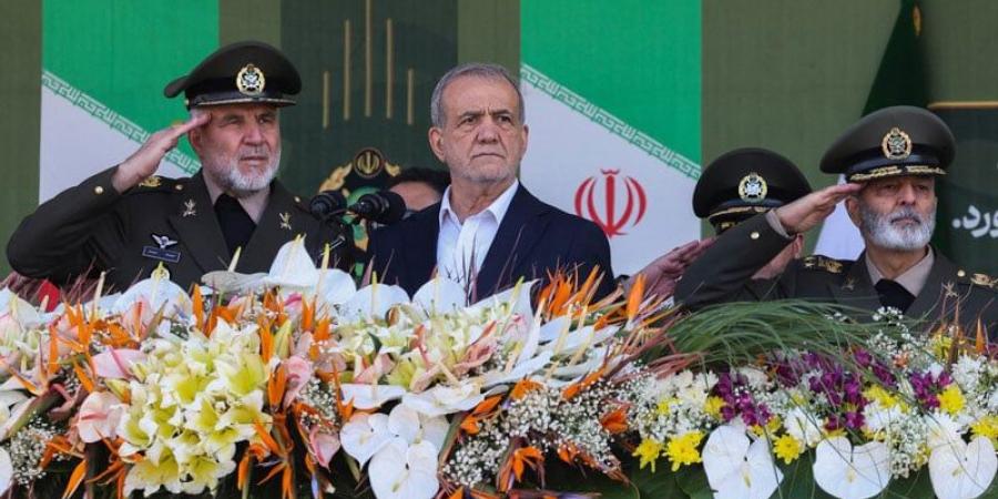 رئيس إيران يهدد إسرائيل بـ"رد أقوى"