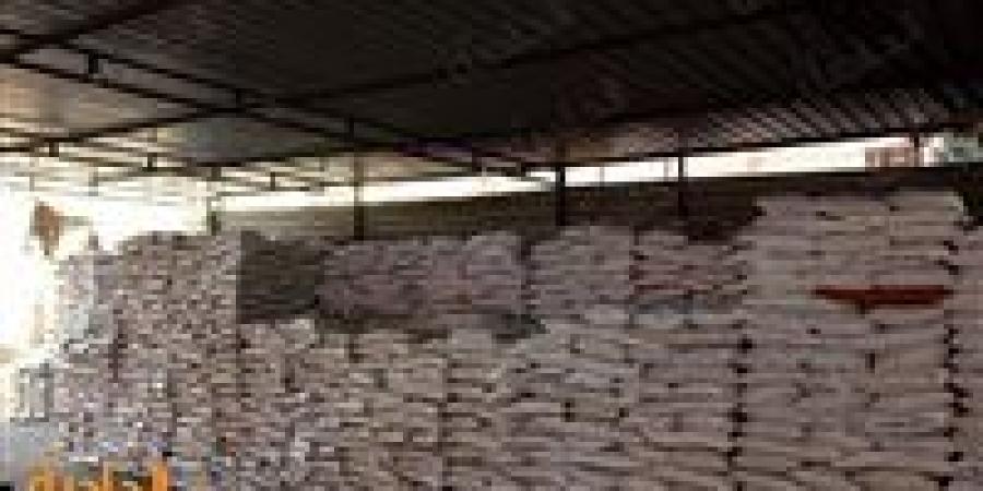 قبل بيعه بالسوق السودا.. ضبط 8 طن من الدقيق المدعم في حملات تموينية
