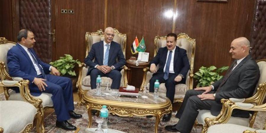 رئيس جامعة المنوفية يهنئ المحافظ والأهالي بالعيد القومى 119 للمحافظة