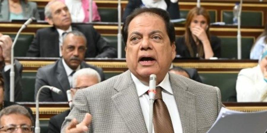 أبو العينين: مصر تواجه أخطر موقف في تاريخها وتقف على خط النار بشجاعة