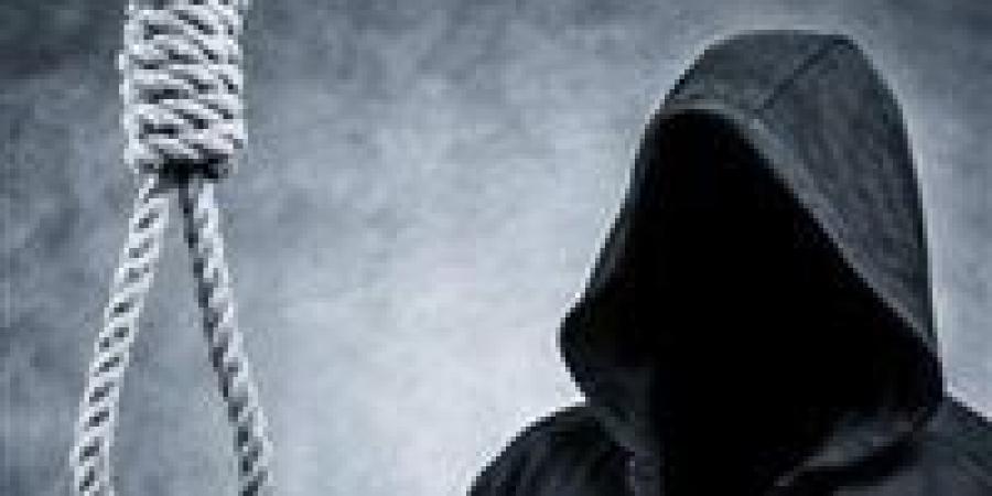 انتحار شخص شنقا أعلى سطح منزله بالمحلة