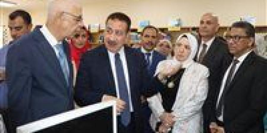 رئيس جامعة المنوفية والمحافظ يفتتحان المعهد الفني للتمريض