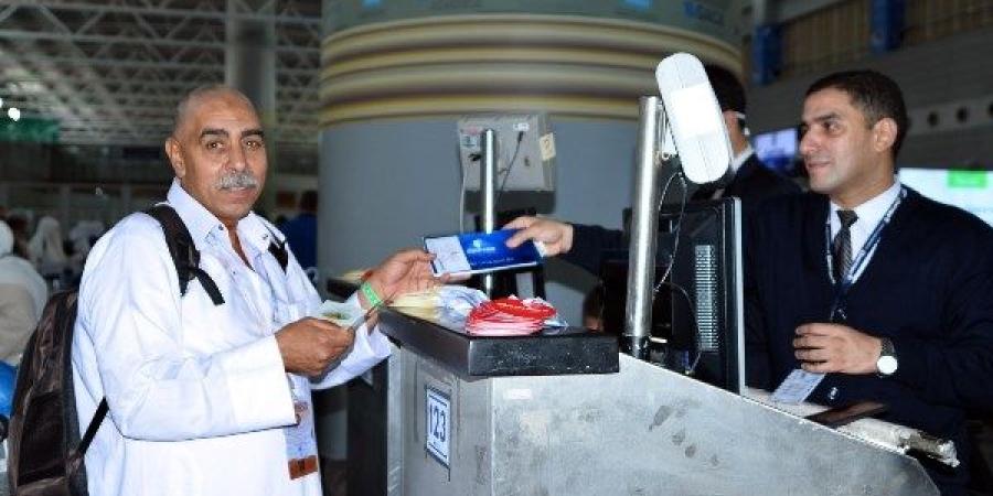 مصر للطيران تسير اليوم 21 رحلة لعودة الحجاج من الأراضي المقدسة
