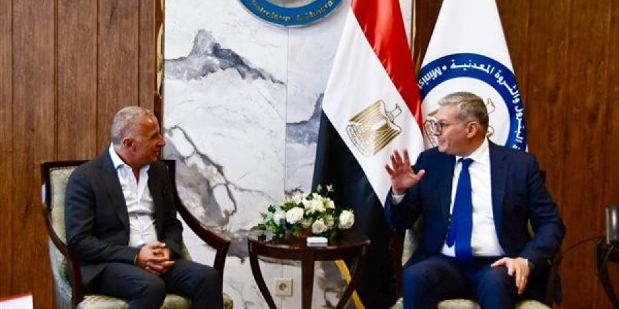 وزير البترول يبحث مع "السويدي إليكتريك" تعزيز التعاون
