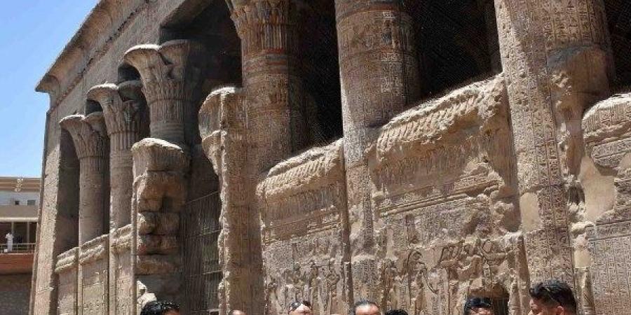 محافظ الأقصر يتفقد أعمال تطوير شاملة لمعبد إسنا والمنطقة المحيطة