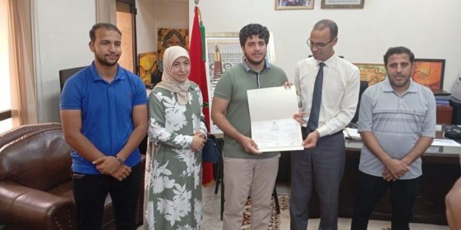 مديرية سطات تحتفي بالتلميذ فرجول