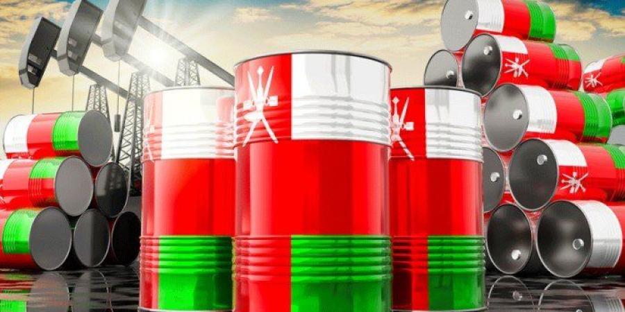 نفط عمان يرتفع بأكثر من دولار للبرميل