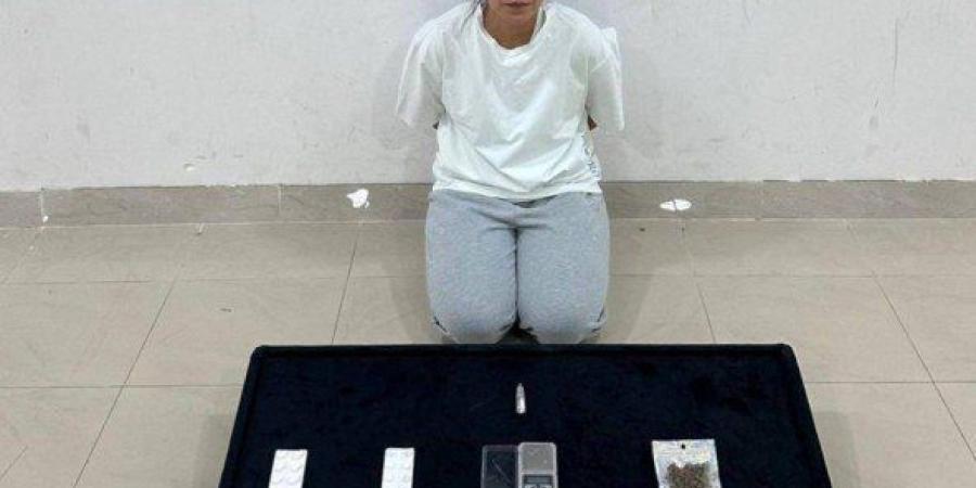 «الداخلية الكويتية»: ضبط «فنانة مشهورة» بحوزتها «كوكايين» و«ماريغوانا»