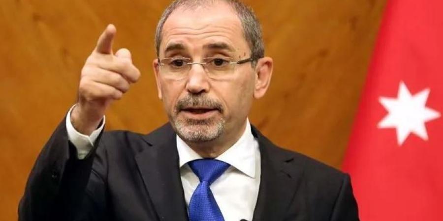 وزير الخارجية الأردني يبحث هاتفيا مع نظيريه السلوفاكي والأيرلندي جهود إنهاء التصعيد في المنطقة