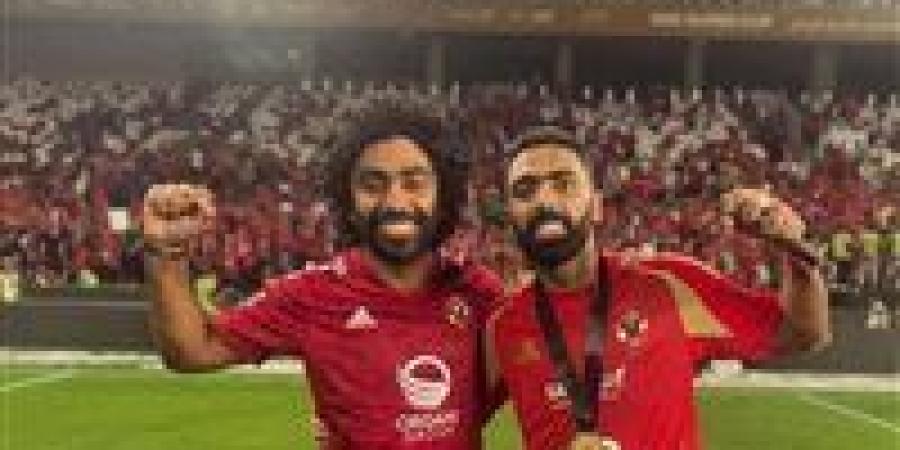شقيق حسين الشحات لاعب الأهلي يهنئه بعيد ميلاده: أخويا وحبيبي وصاحبي وكل حاجة