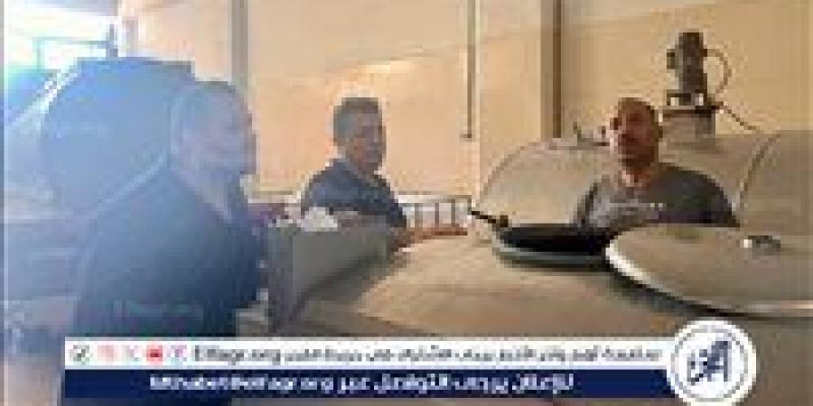 ضبط 5 أطنان لبن مغشوش يُخلط بمواد مجهولة داخل مركز غير مرخص ببني سويف