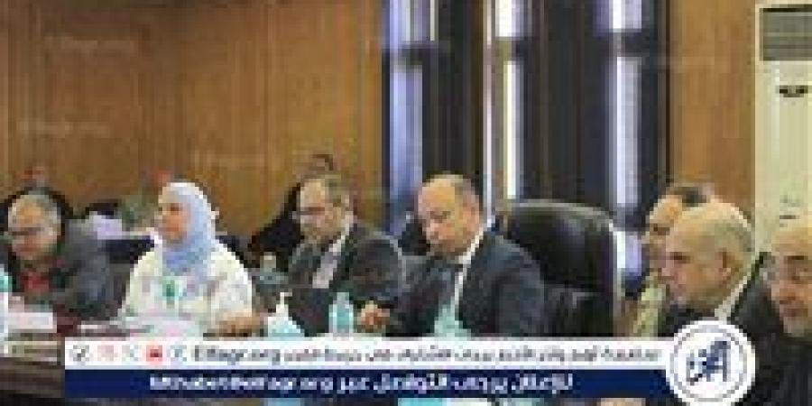 طب قصر العيني" تعتمد تقليص المناهج وتطلق برنامج بكالوريوس الطب بالجامعة الأهلية العام المقبل