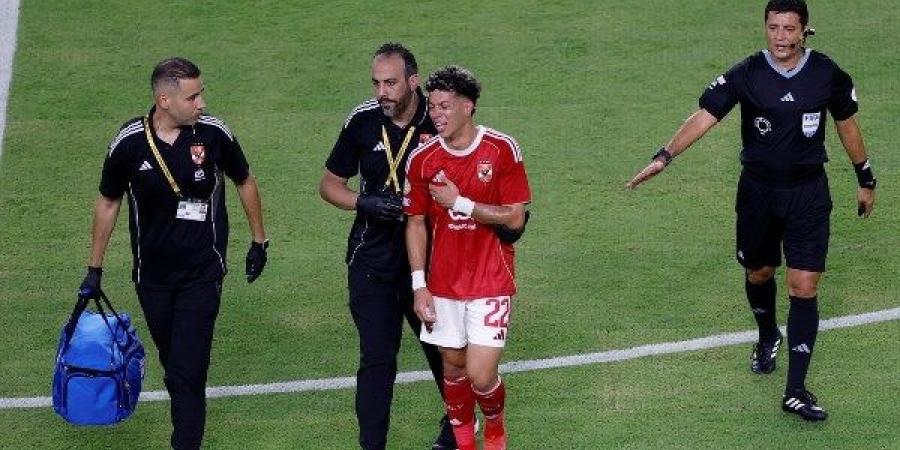 إمام عاشور يبدأ رحلة عودته للقاهرة بعد الاطمئنان على الجراحة