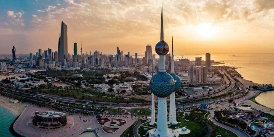 طقس الكويت.. حار والرياح نشطة مع فرصة للغبار نهاراً حار ليلاً والعظمى 46 درجة