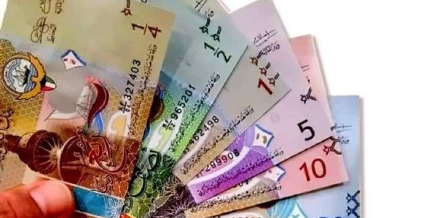 سعر الدينار الكويتي مساء الأحد 22 يونيو بعد القصف الأمريكي على إيران