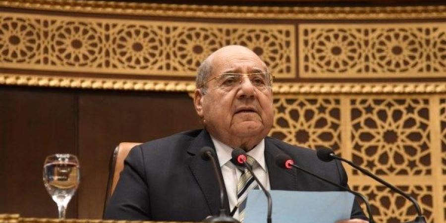 الشيوخ يناقش إعادة هيكلة كليات التربية وخطة التعليم لمواجهة التنمر بالمدارس