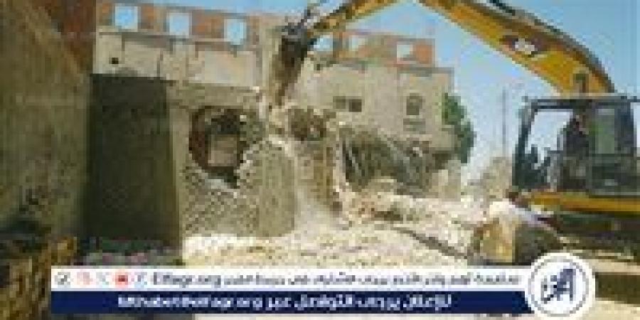 إزالة 28 حالة تعدي بقرى 5 مراكز فى أسيوط