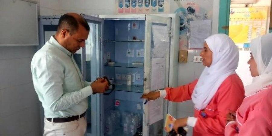 وكيل وزارة الصحة يتفقد وحدة صحة الأسرة بأبوالعطا في غرب النوبارية