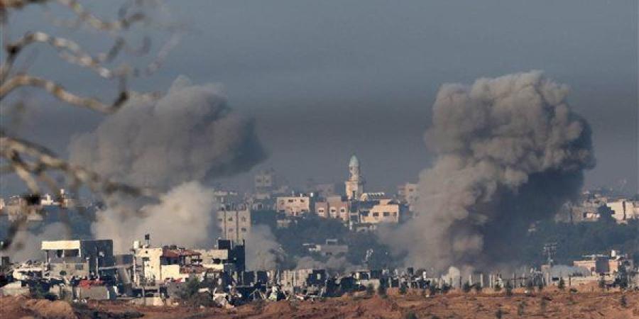 استشهاد 17 فلسطينيا وإصابة آخرين جراء القصف الإسرائيلي على قطاع غزة