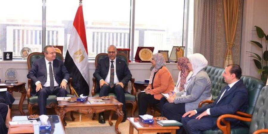 "جبران" يبحث مع وزير الداخلية الصربي فتح أسواق جديدة أمام الكوادر المصرية