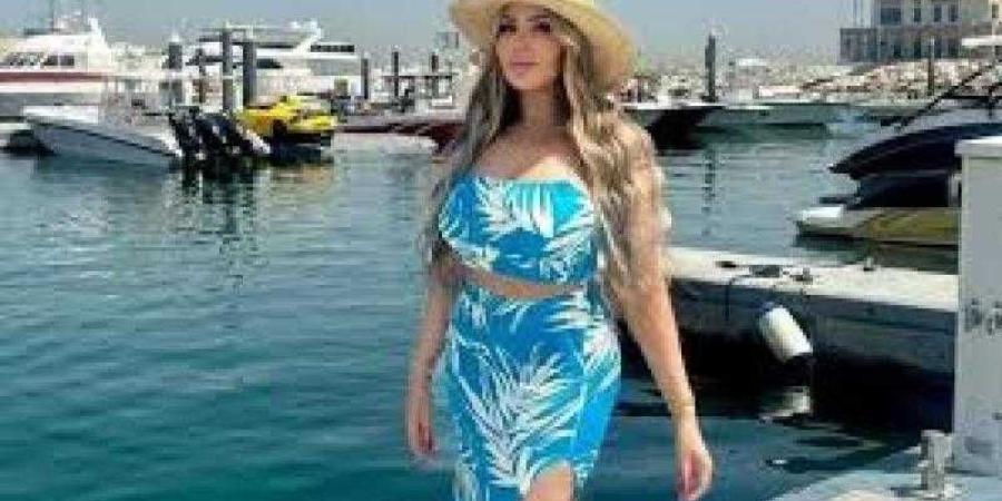حبس المنتجة سارة خليفة و5 آخرين 15 يومًا في قضية تصنيع مواد مخدرة